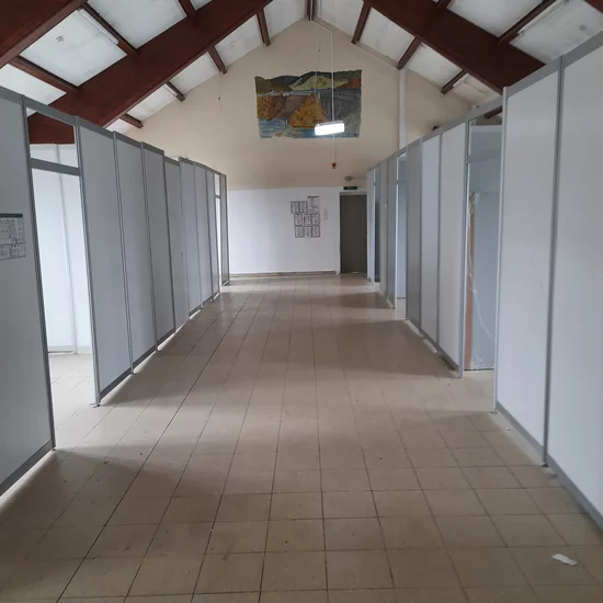Kabinen in Hallen ZUE Düren